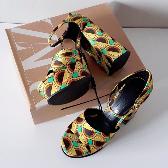 NWT Zara multicolour retro-inspired abstract print chunky platform heeled sandal - Picture 8 of 13